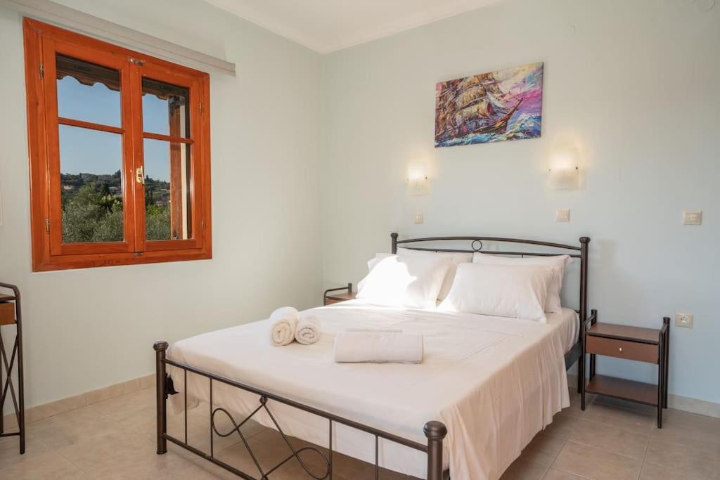 Afroditi Holiday Home- Green View Apartment Svoronata Exterior photo